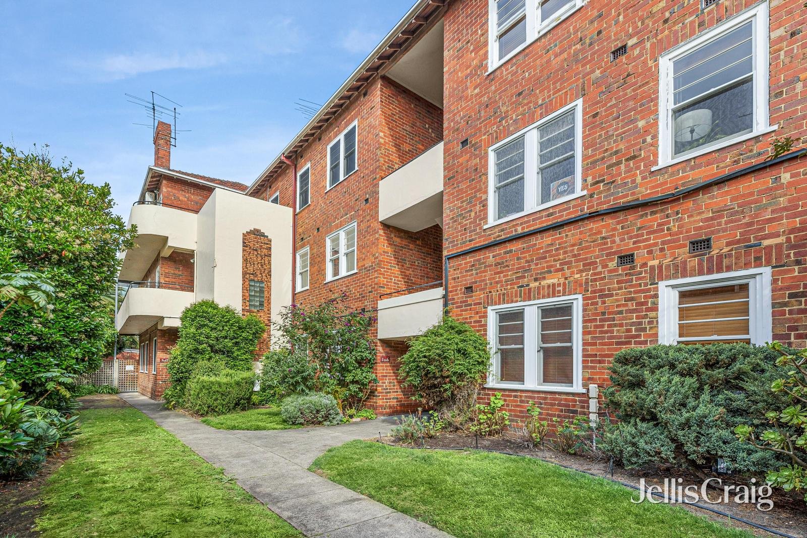 4/30a Mitford Street, St&nbsp;Kilda image 8