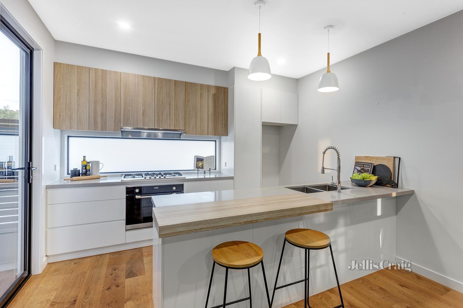 4/31 Dudley Street, Eltham image 2