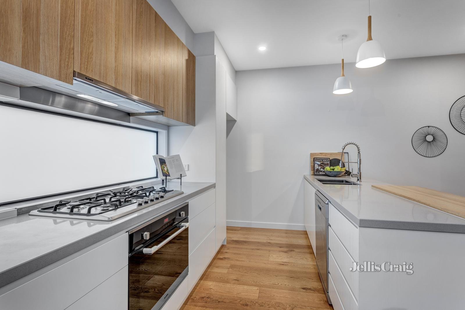 4/31 Dudley Street, Eltham image 3
