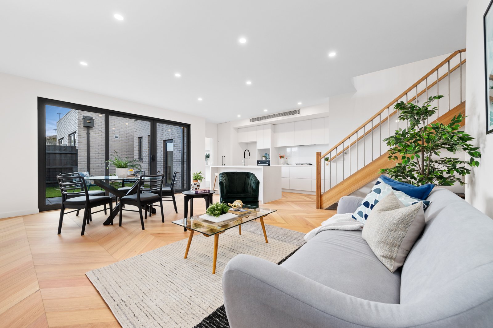 431 Stephensons Road, Mount Waverley image 3
