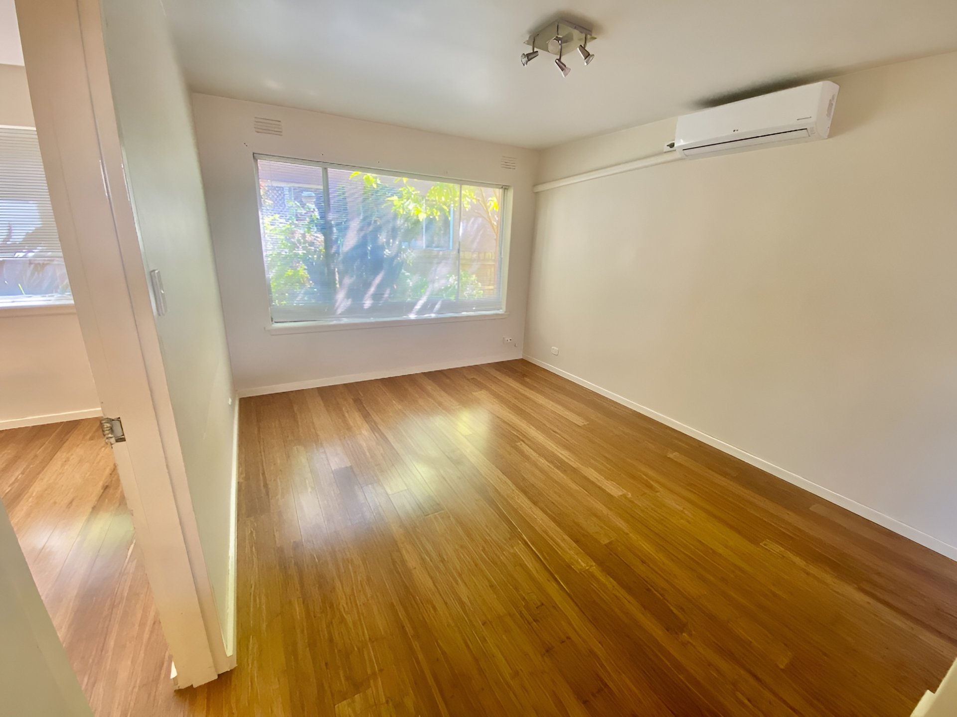 4/32 Empire Street, Footscray image 3