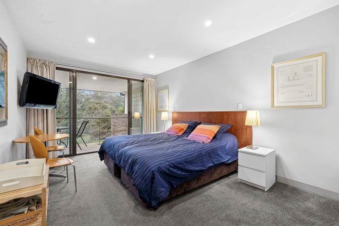 4/32 King Street, Daylesford image 5