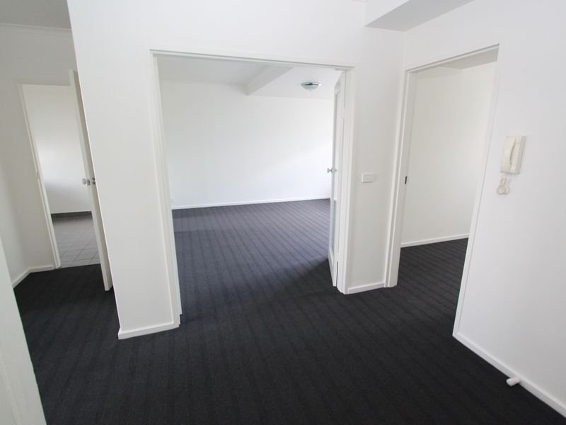 Property Gallery Thumbnail 3