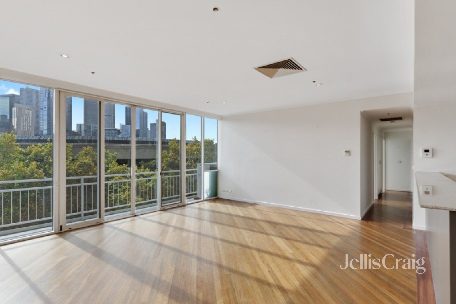 43/28 Southgate Avenue, Southbank image 5