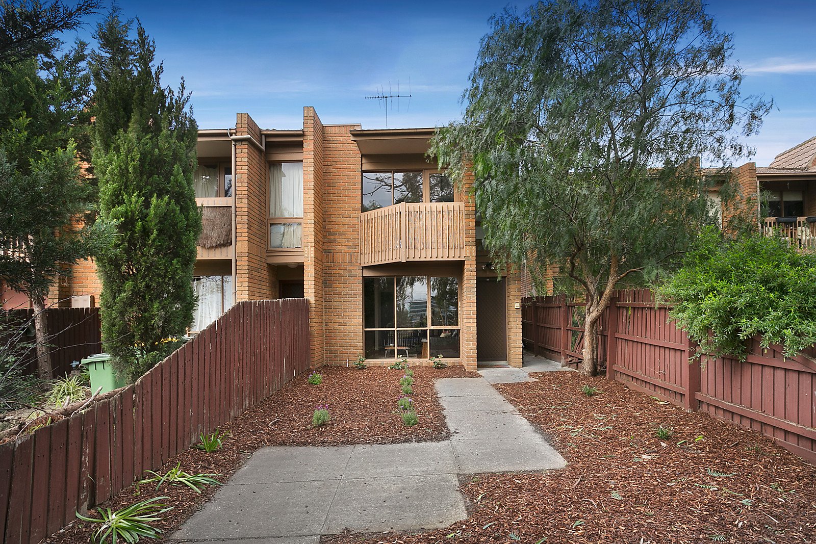 4/33 Ballarat Road, Footscray VIC 3011