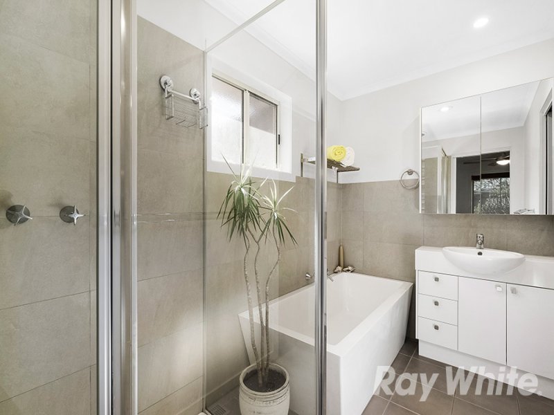 4/33 Kauri Grove, Glen Waverley image 6