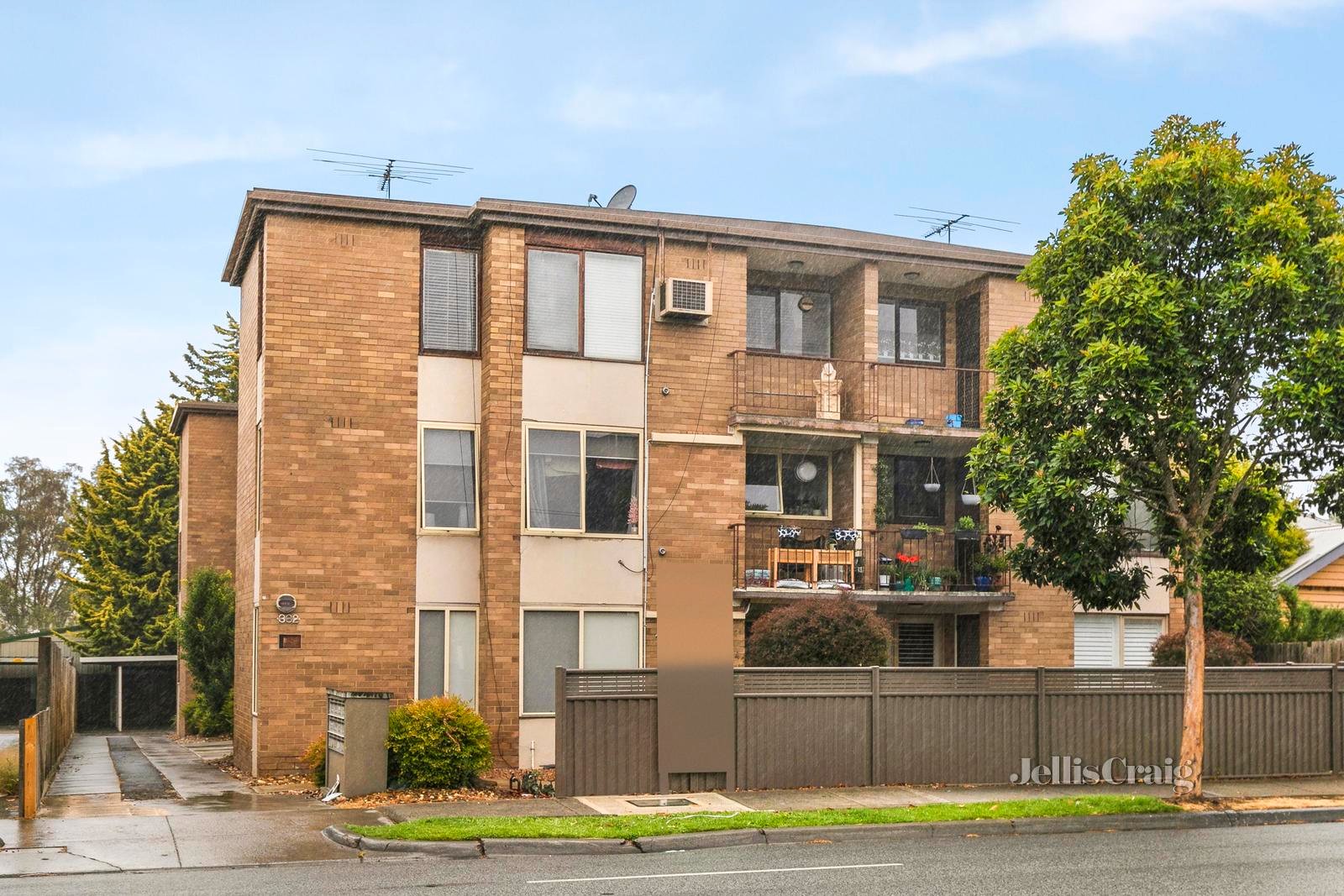 4/332 Pascoe Vale Road, Essendon image 1