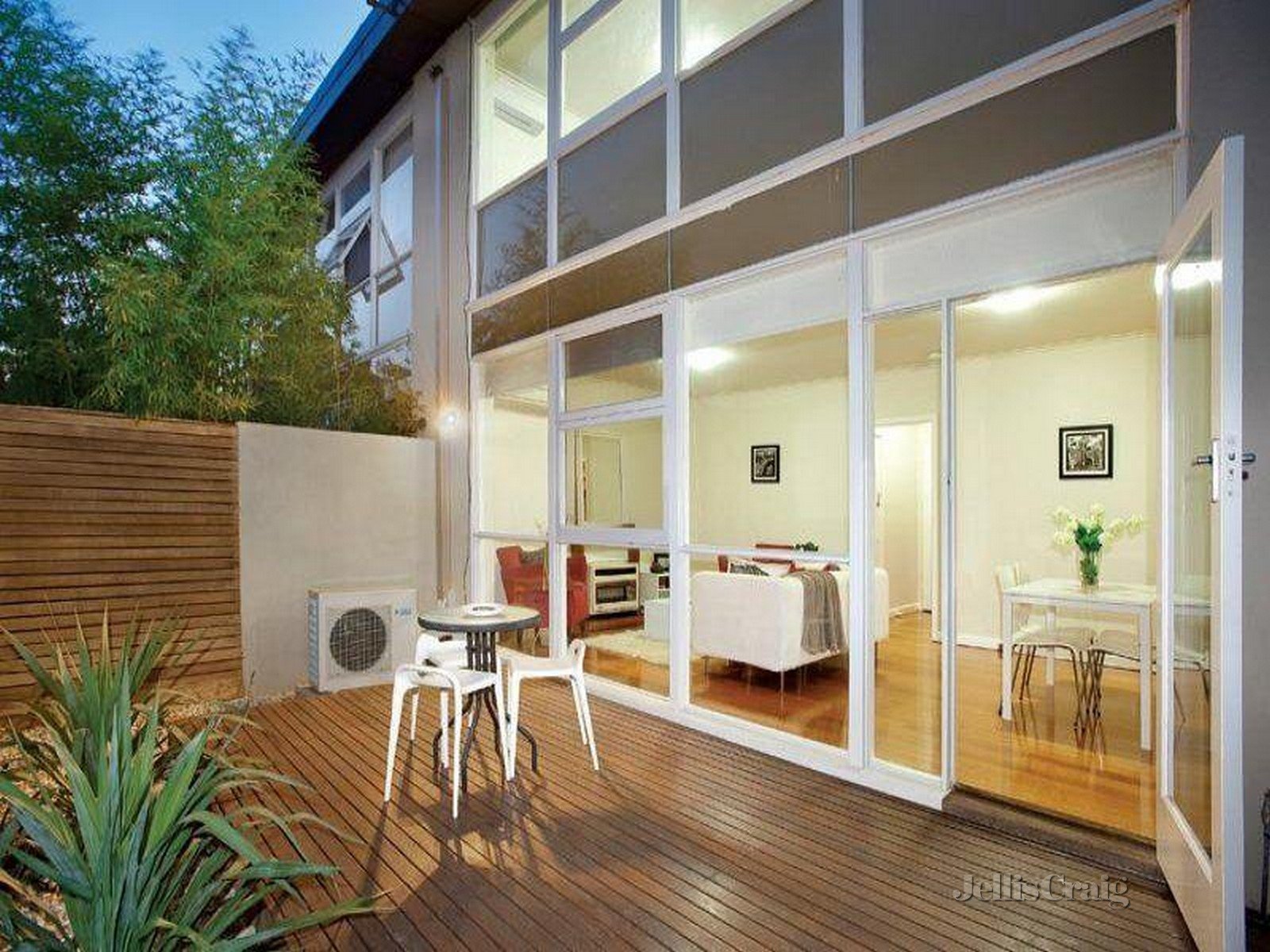 4/34 Alma Road, Camberwell image 1