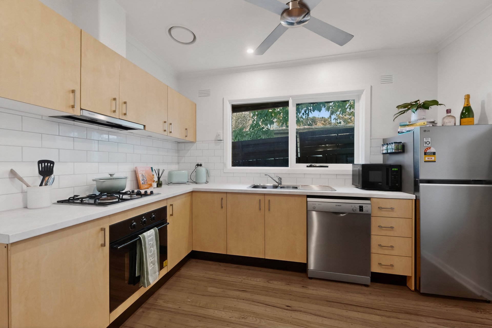 4/34 Durham Road, Surrey&nbsp;Hills image 5