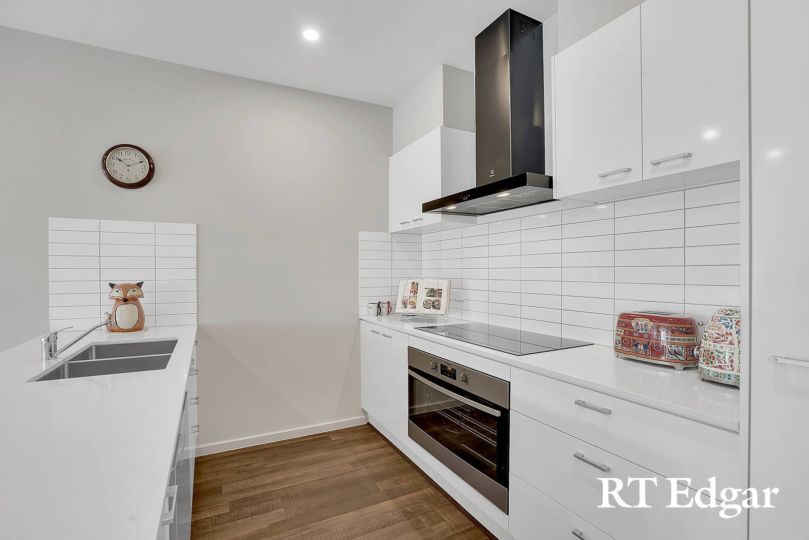 Property Gallery Thumbnail 6