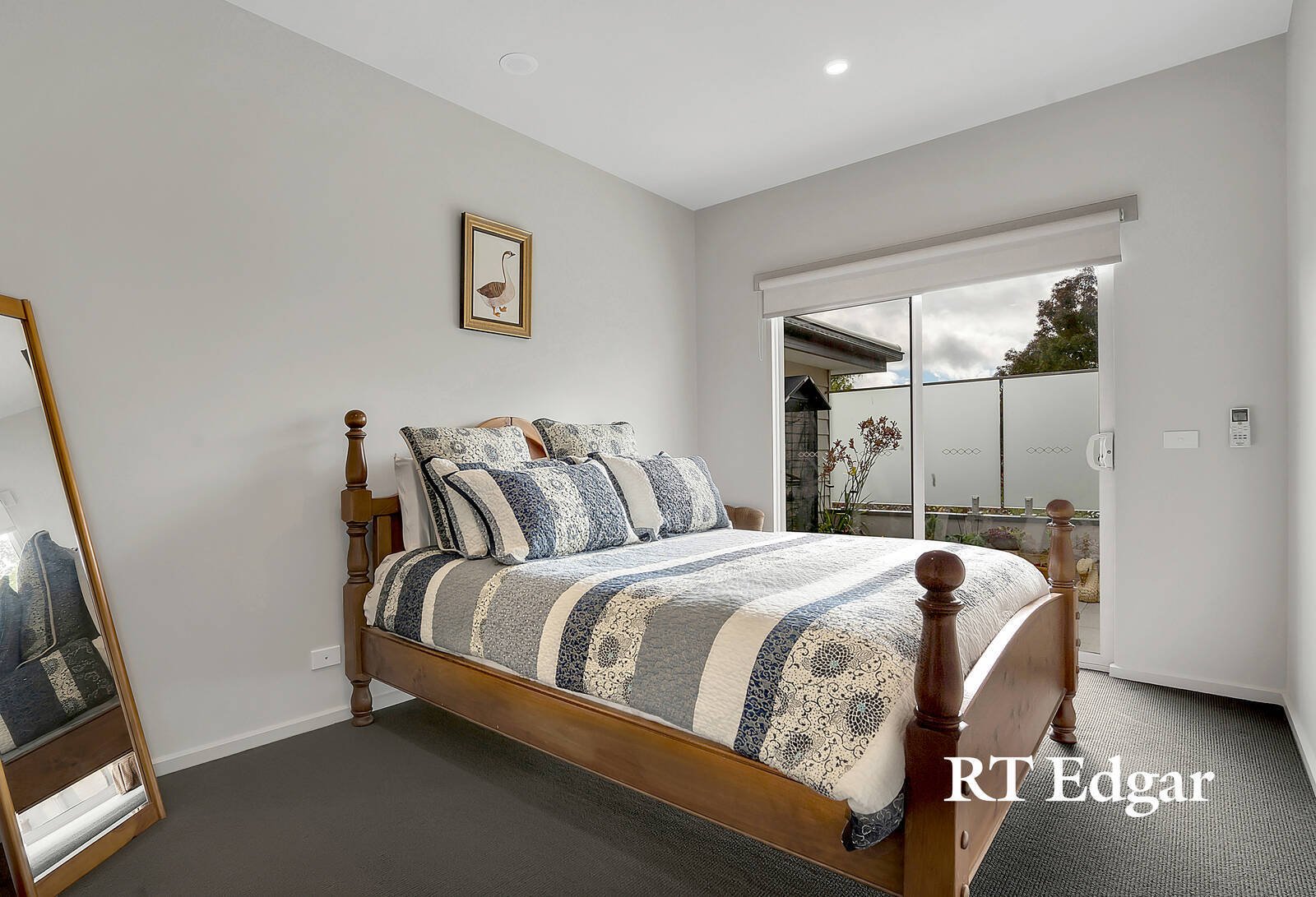 Property Gallery Thumbnail 7