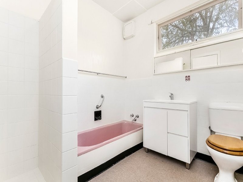 4/34 Weir Street, Balwyn image 4