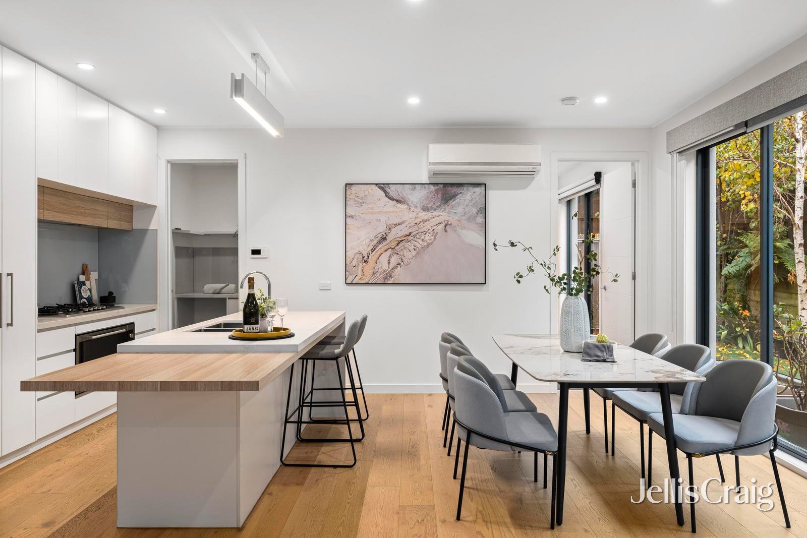 4/35 Ross Street, Doncaster&nbsp;East image 2