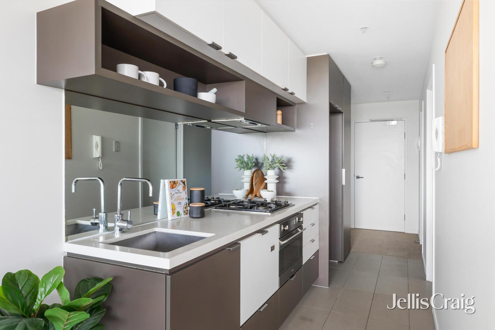 43/523 Burwood Road, Hawthorn image 3