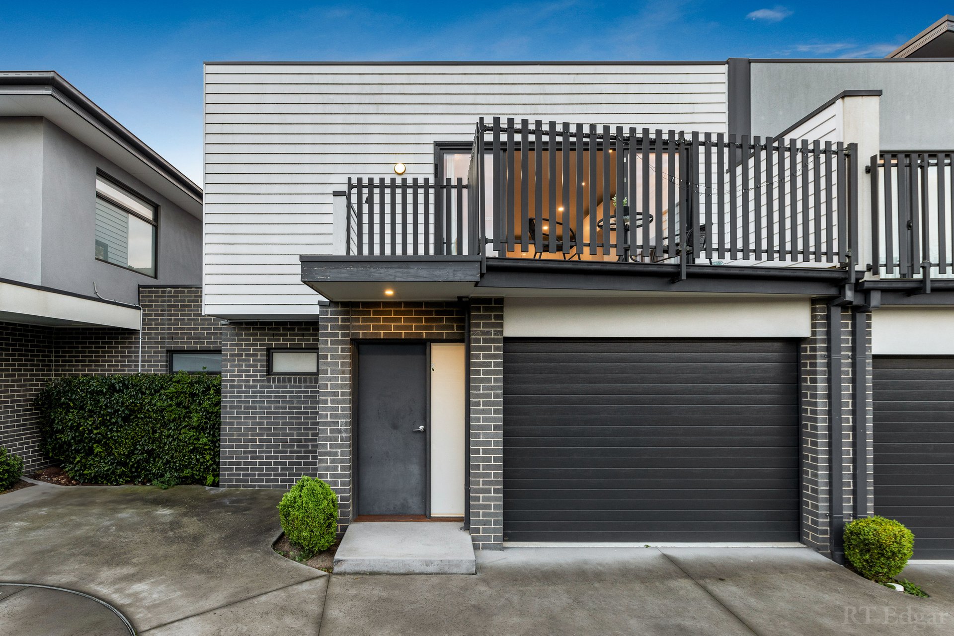 Property Gallery - Main Image