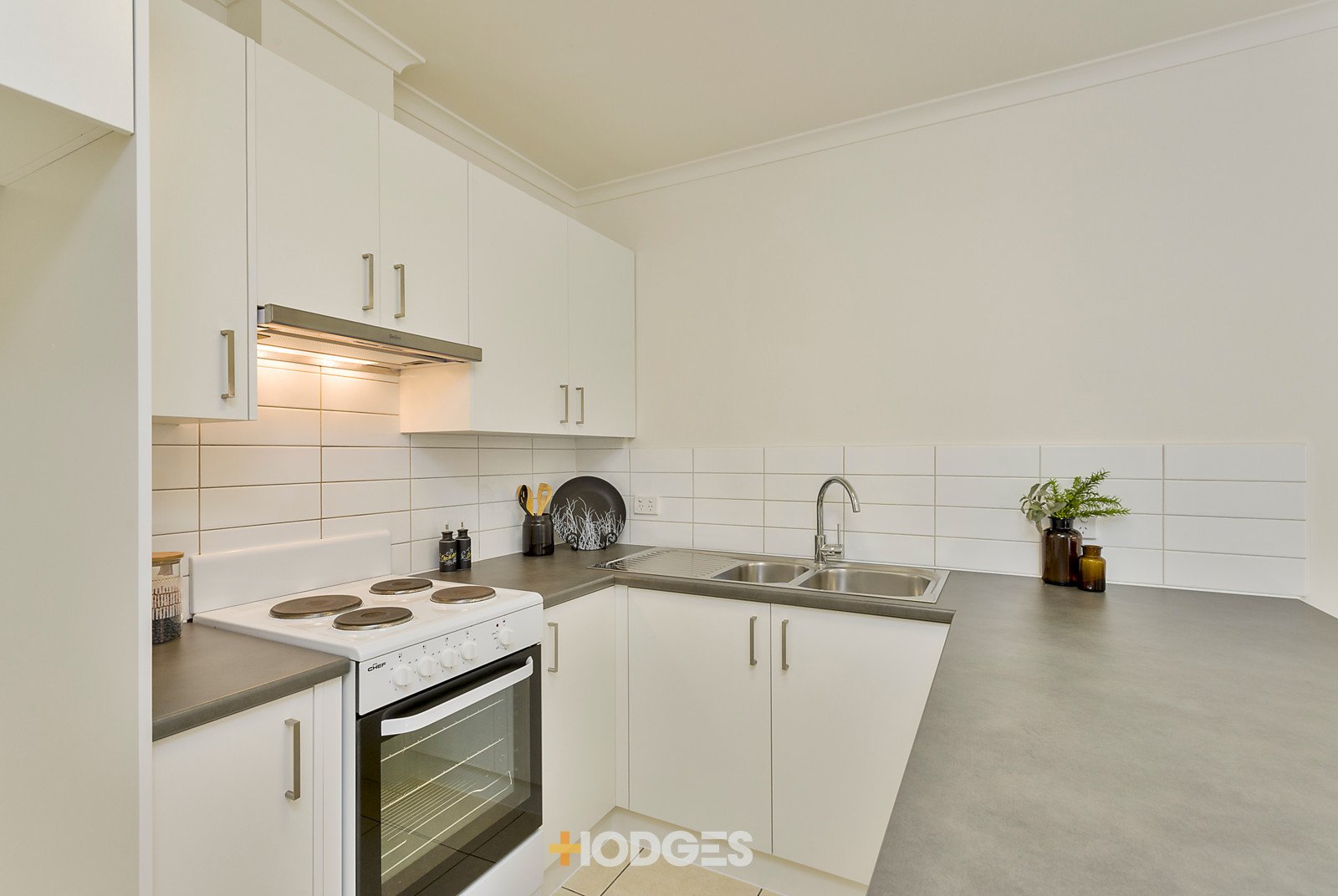 4/36 Park Street, Moonee Ponds image 2