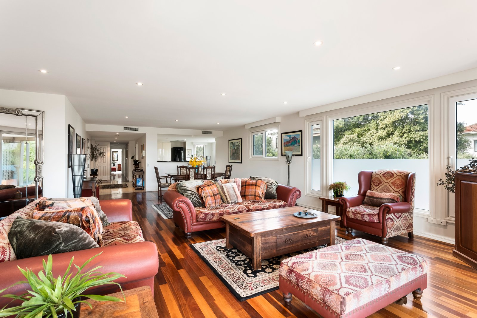 Property Gallery - Main Image