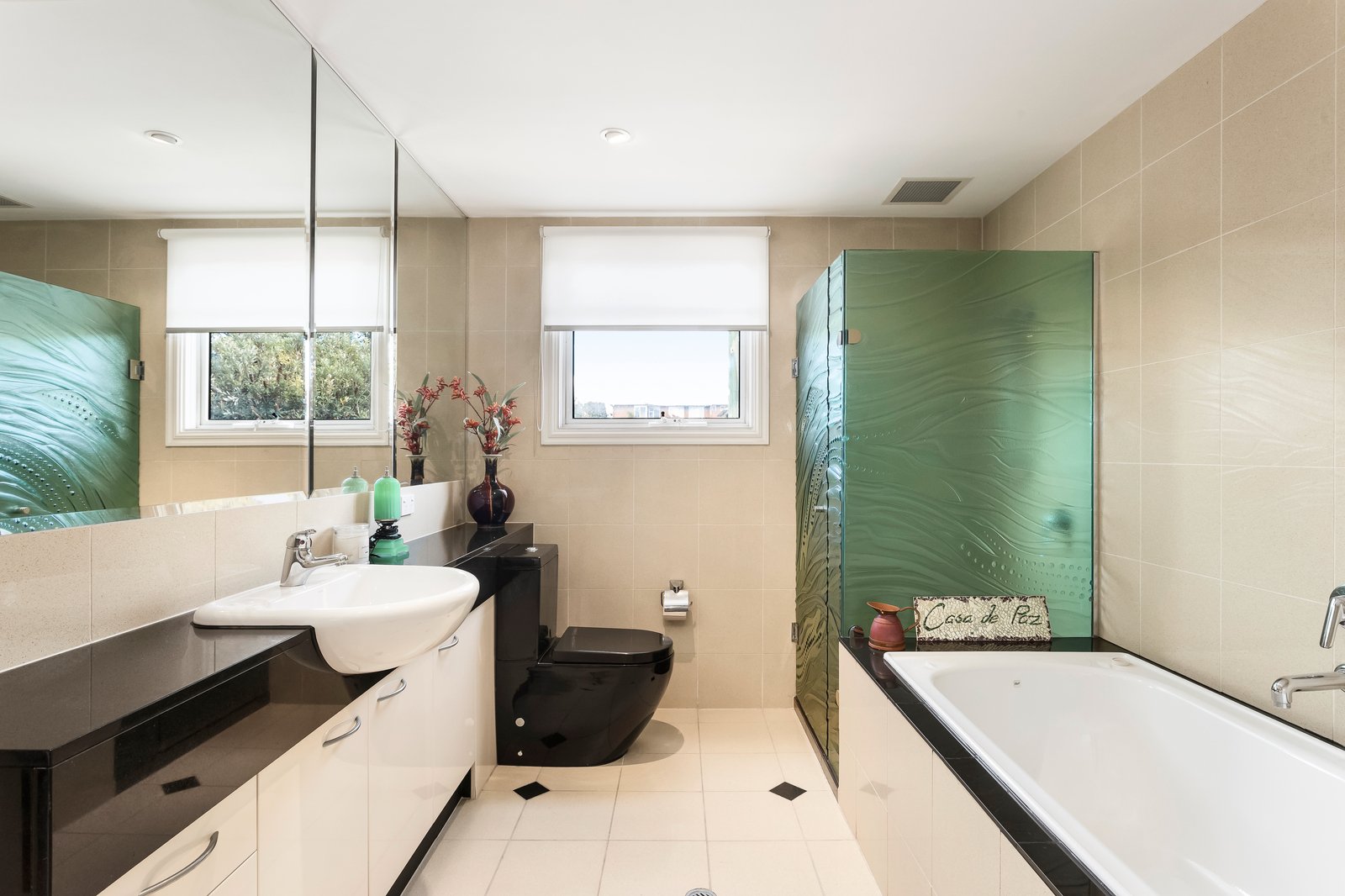 Property Gallery Thumbnail 9