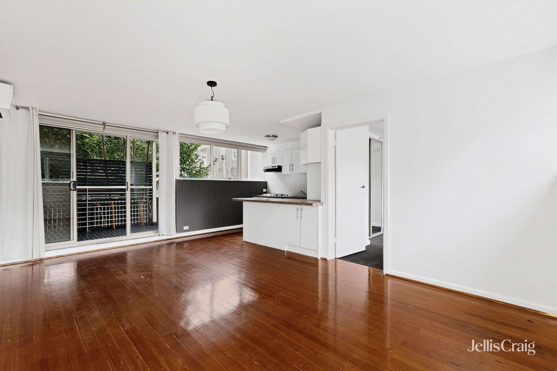 4/37 Park Street, Hawthorn image 2