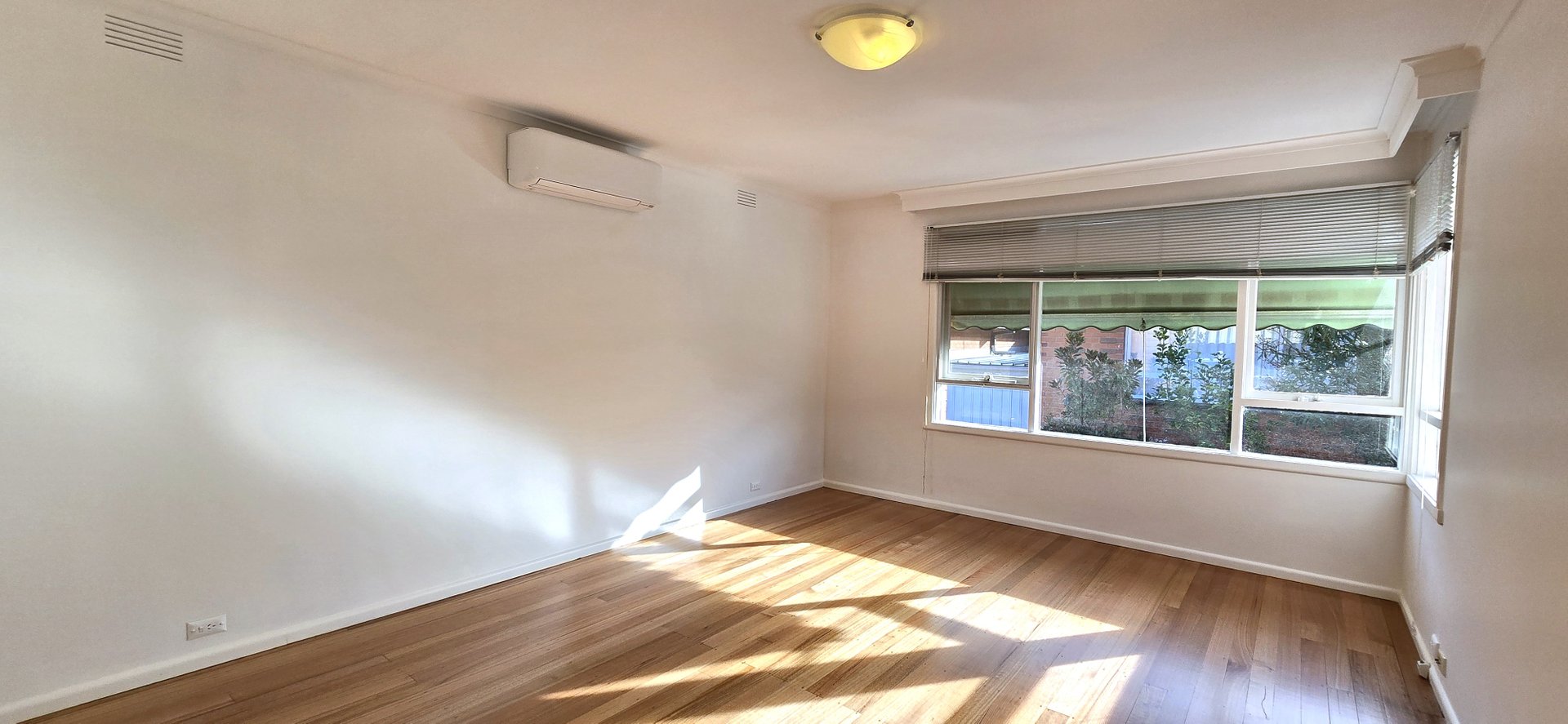 Property Gallery Thumbnail 2