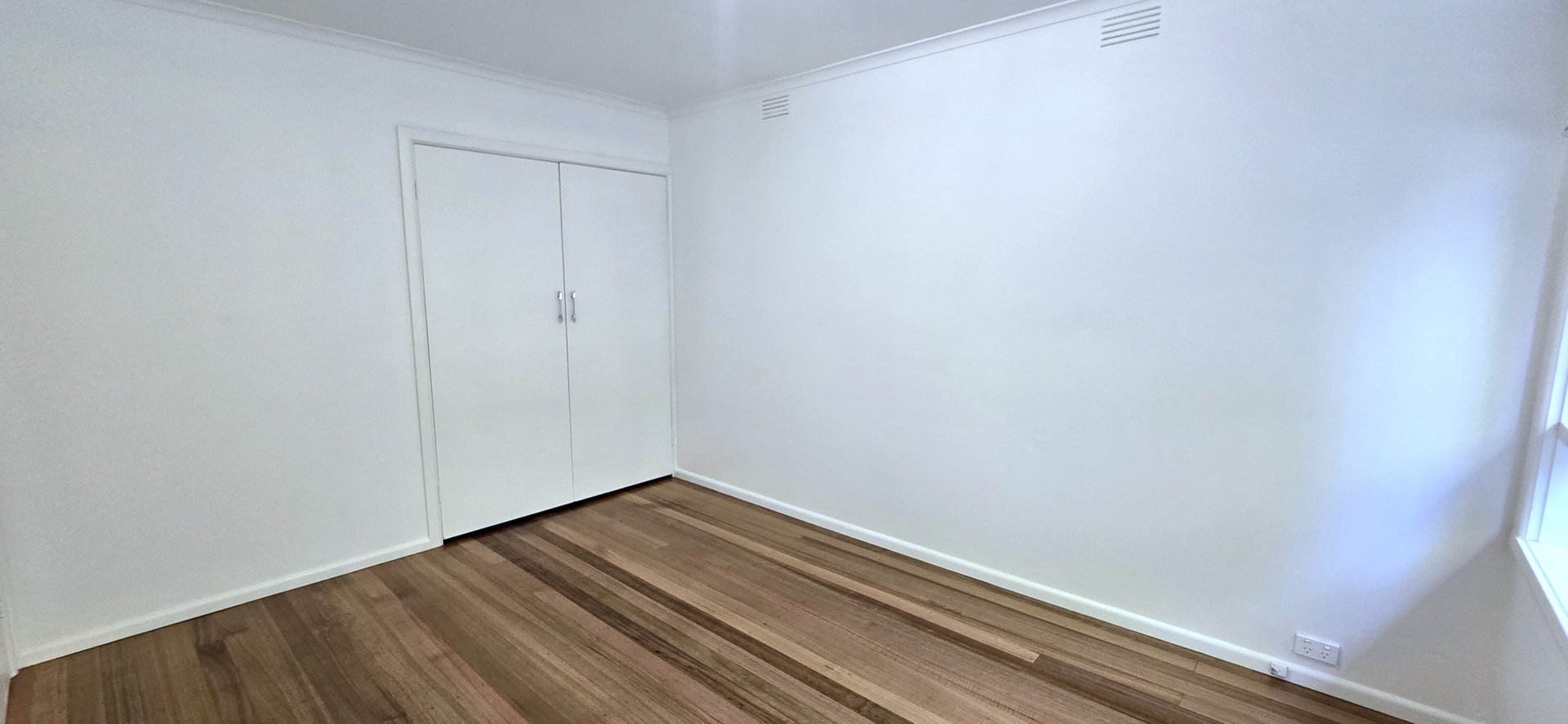Property Gallery Thumbnail 10