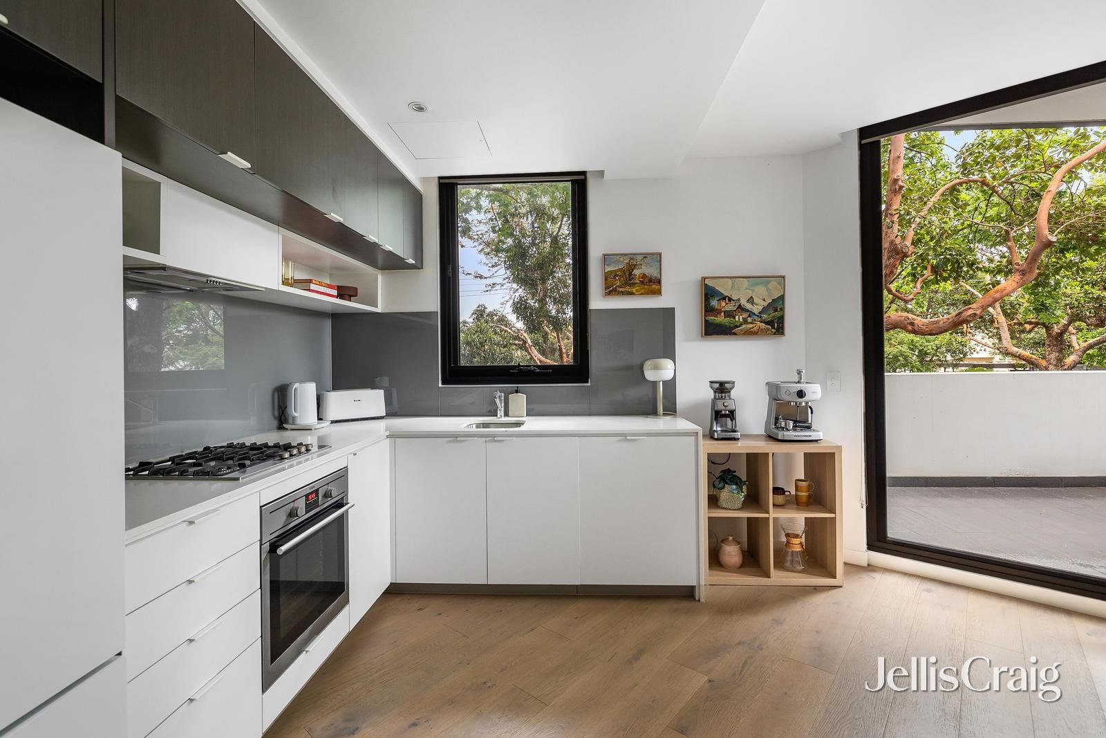 4/38 Camberwell Road, Hawthorn East image 3