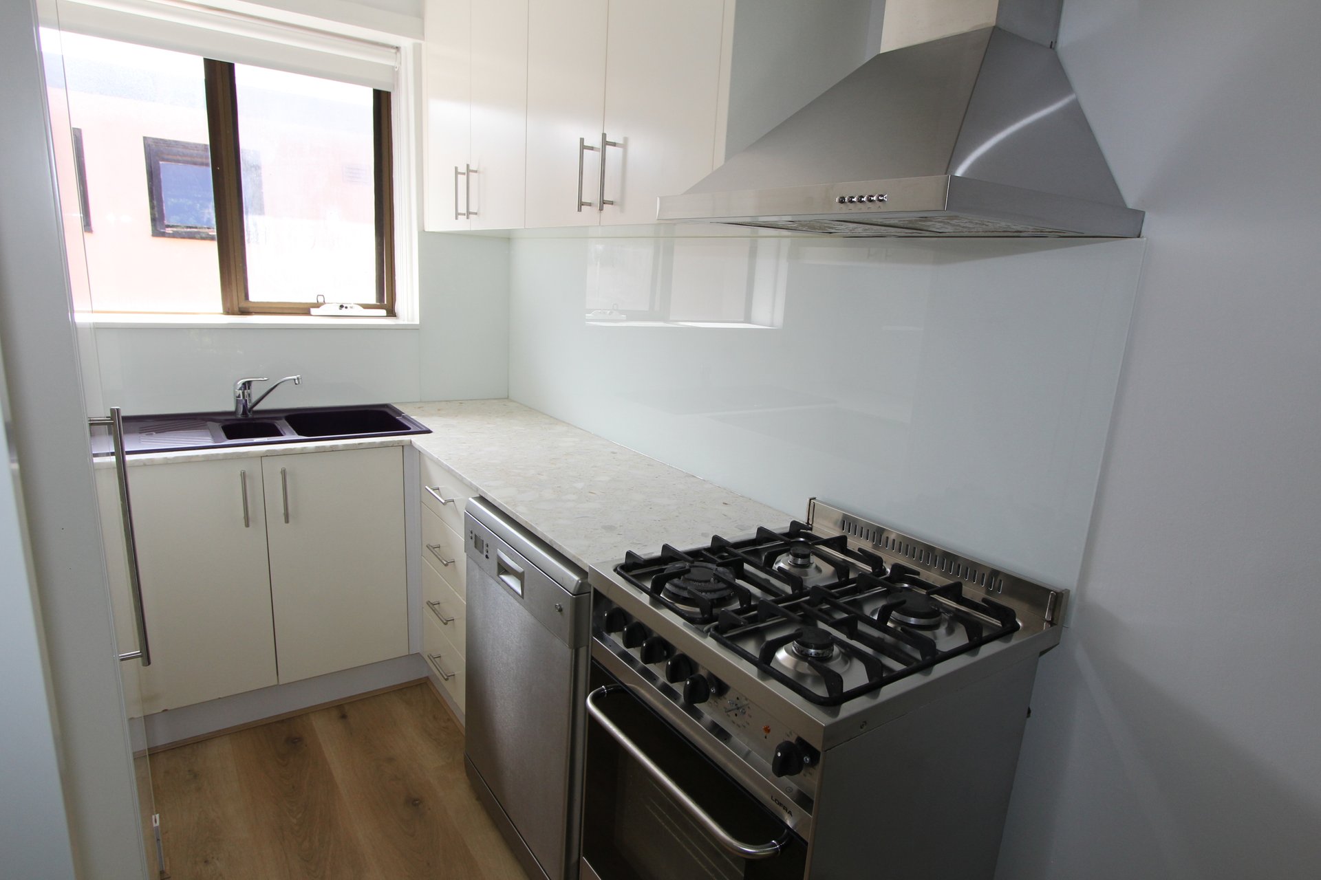 Property Gallery Thumbnail 3