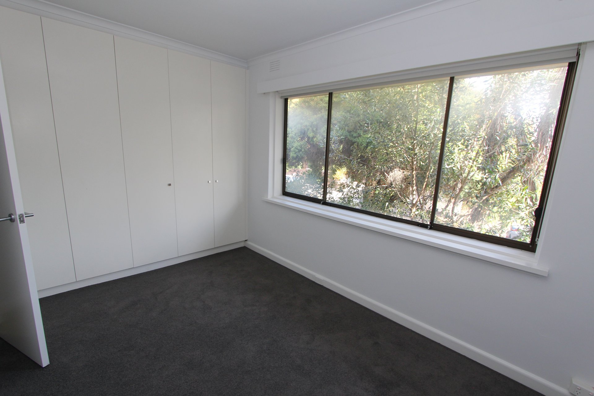 Property Gallery Thumbnail 7