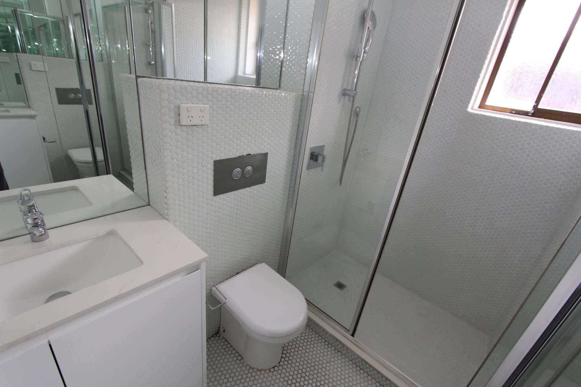 Property Gallery Thumbnail 9