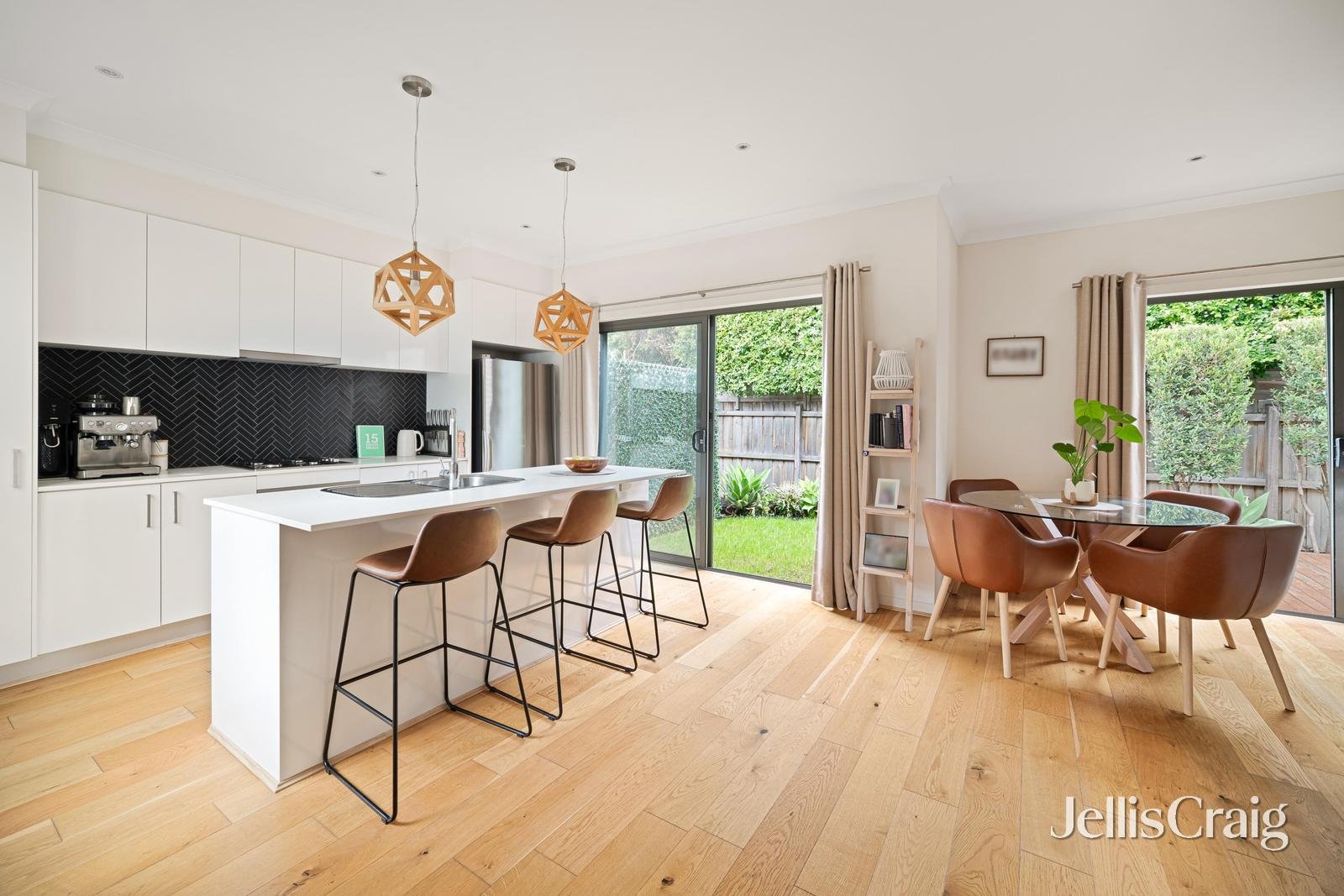 4/384 Nepean Highway, Parkdale image 5