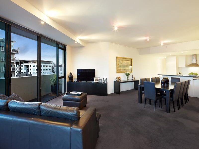 43/85 Rouse Street, Port Melbourne image 2