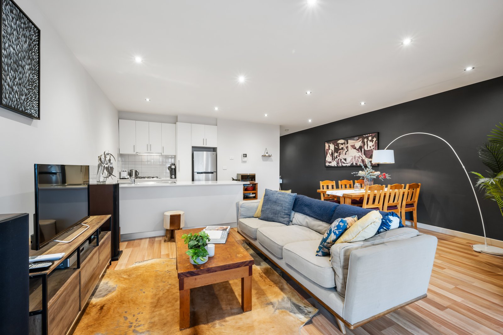 Property Gallery - Main Image