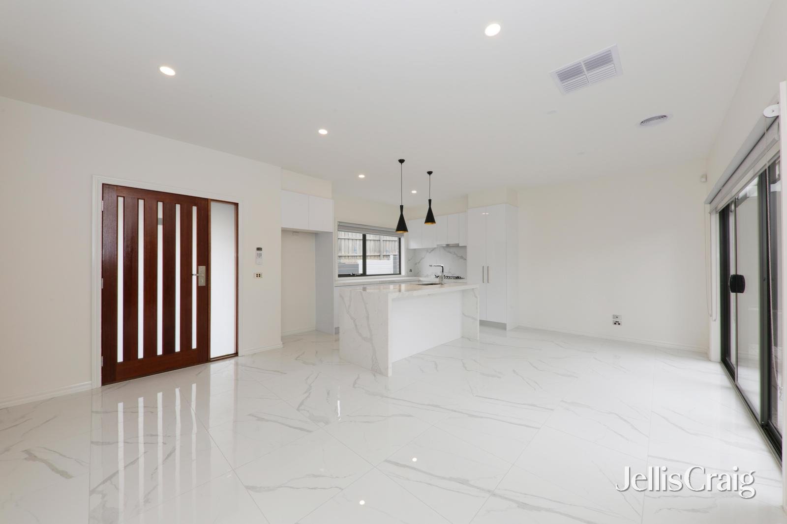 4/39 Wooddale Grove, Donvale image 1