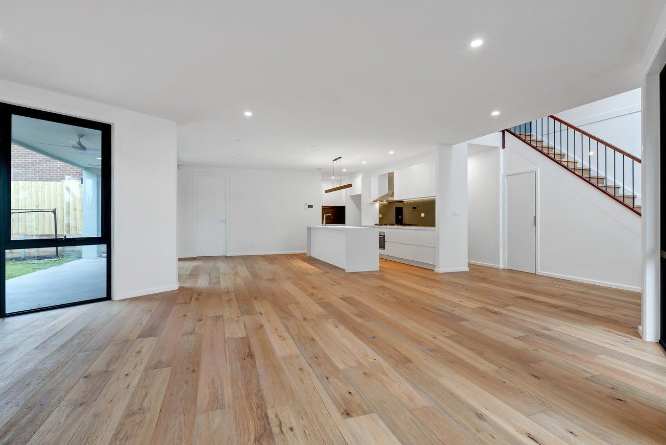 43A Amber Grove, Mount Waverley image 2