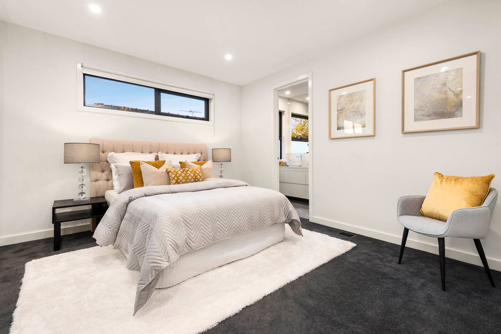 Property Gallery Thumbnail 8