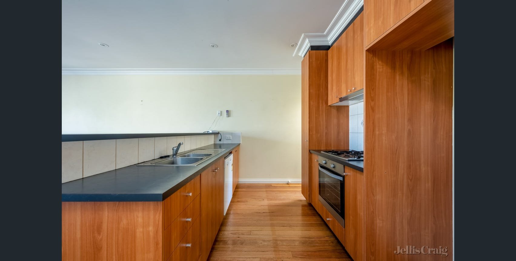 43A Thistle Street, Brunswick image 3