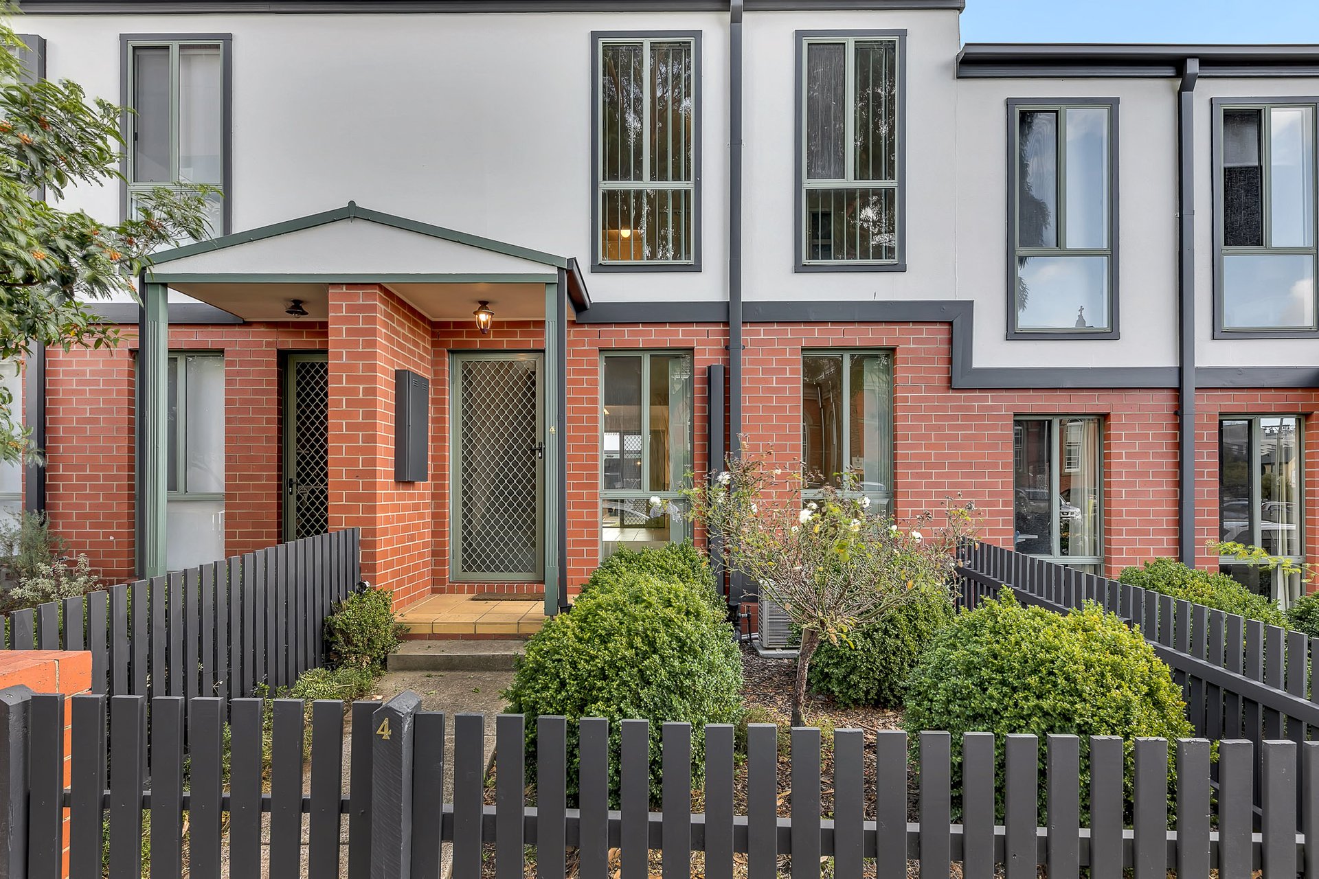 4/4-10 Benson Street, Geelong image 1