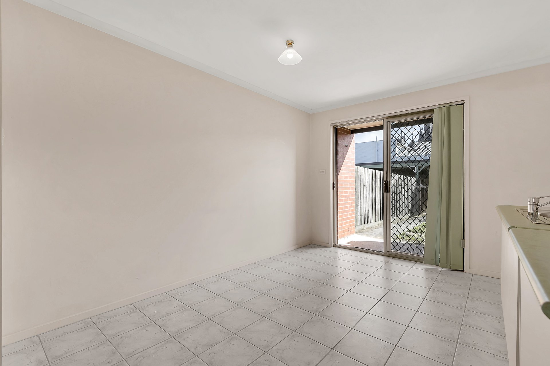 4/4-10 Benson Street, Geelong image 8