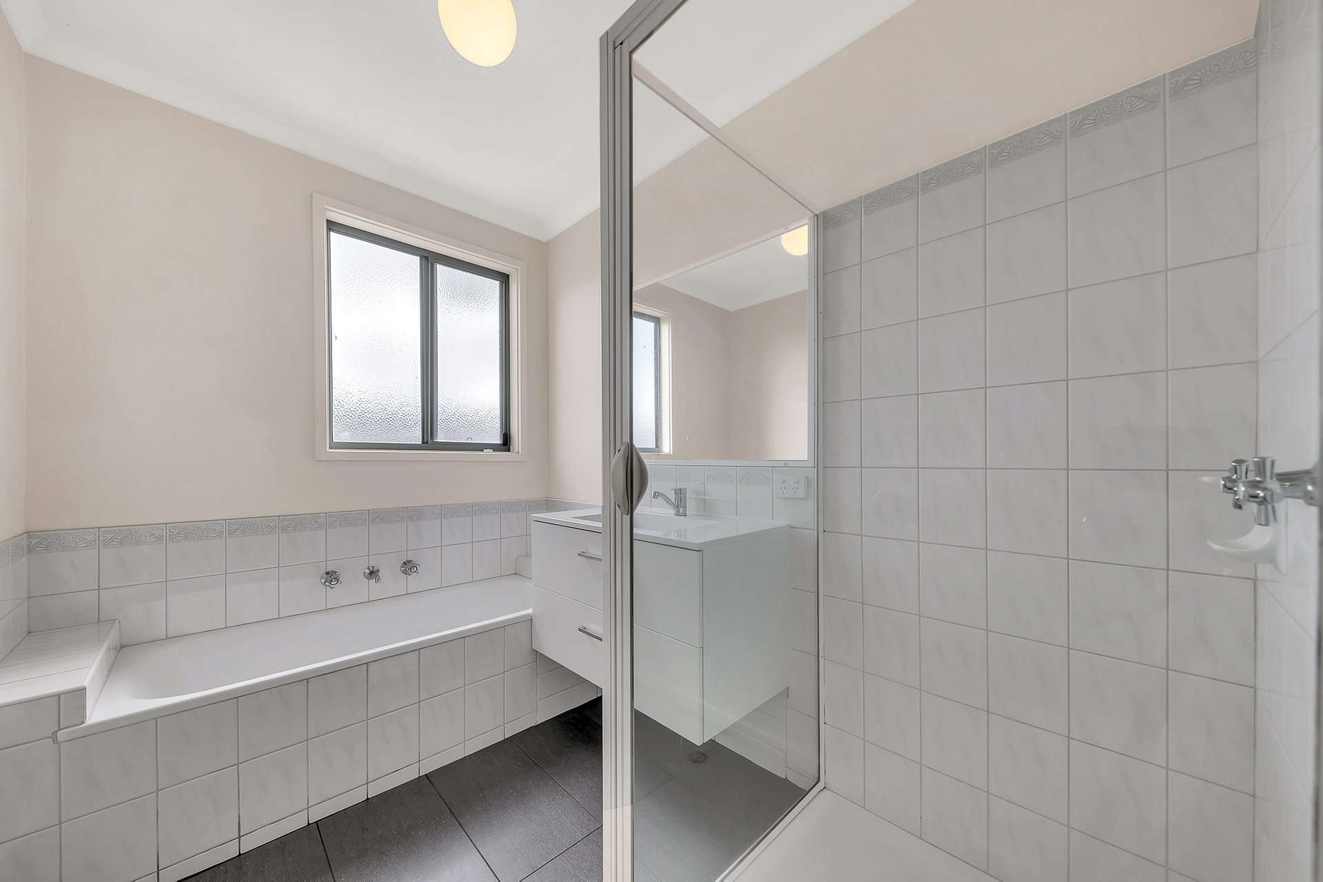 4/4-10 Benson Street, Geelong image 11