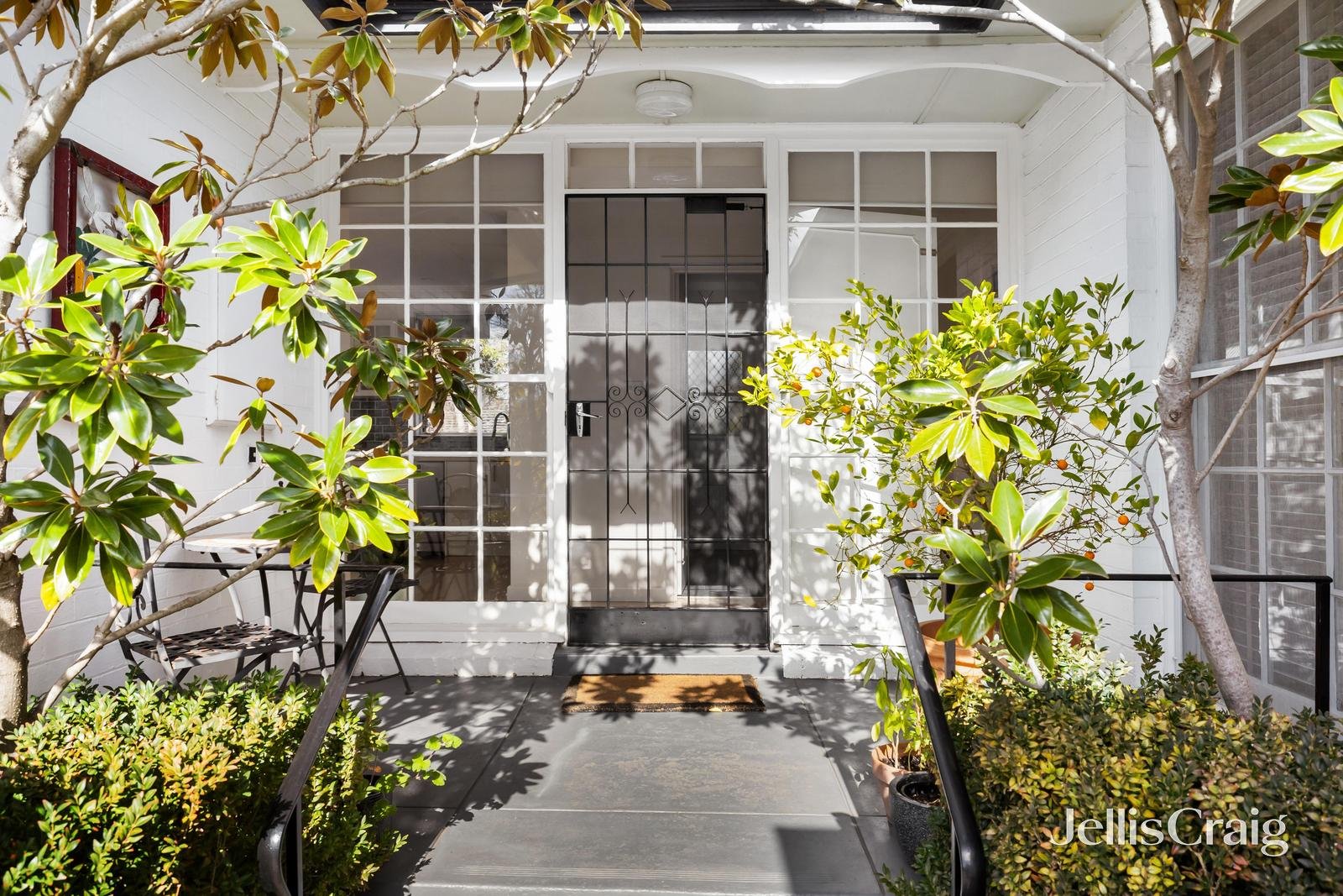 4/4-6 Karana Place, Glen Iris image 2