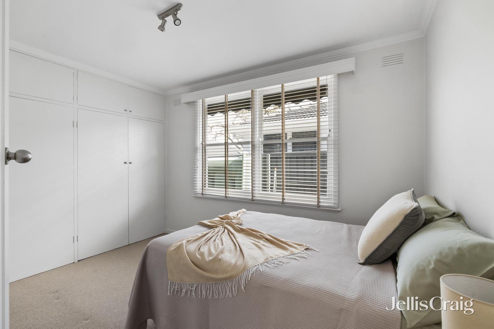 4/4-6 Karana Place, Glen Iris image 9