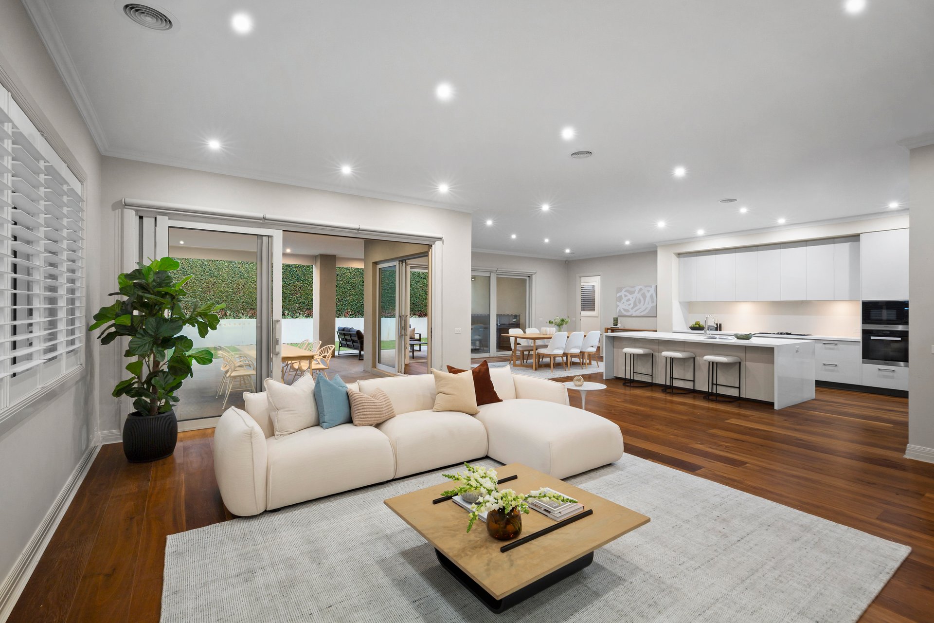 44 Aintree Rd, Glen Iris image 2