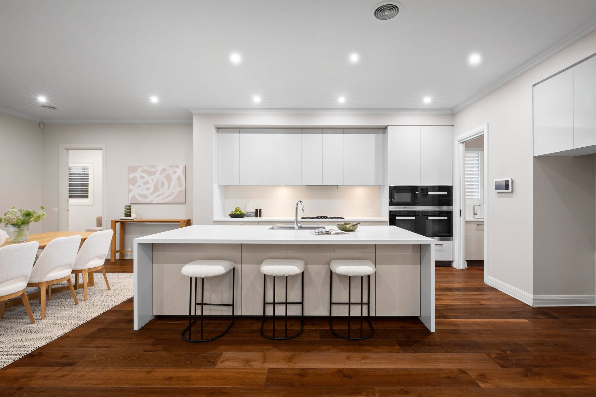 44 Aintree Rd, Glen Iris image 5