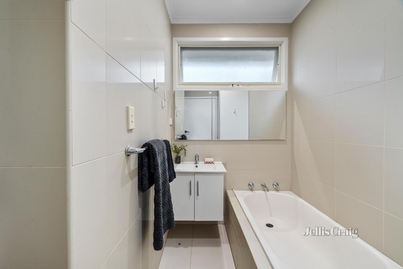 4/4 Albion Road, Box Hill image 4