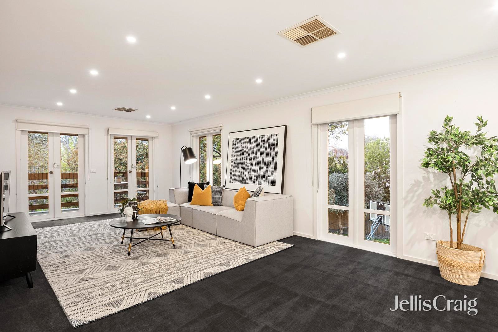 44 Aquila Street, Balwyn North image 5