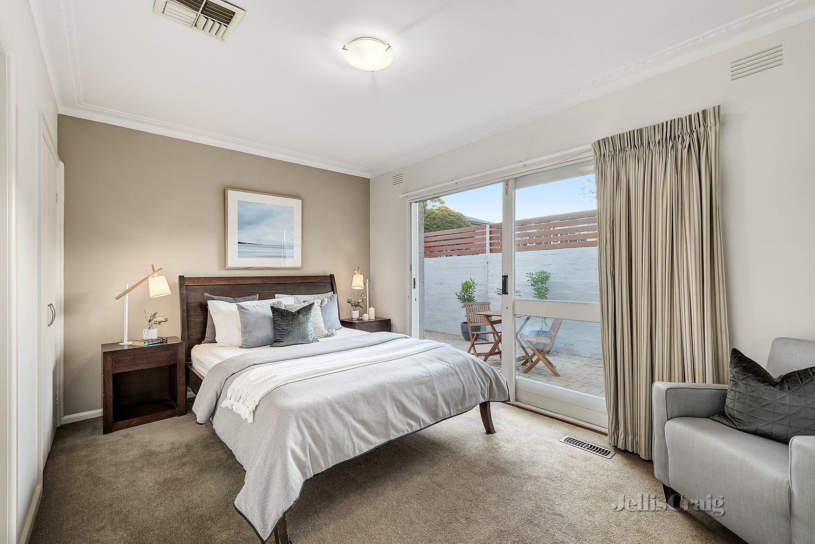 44 Barnes Avenue, Burwood image 5