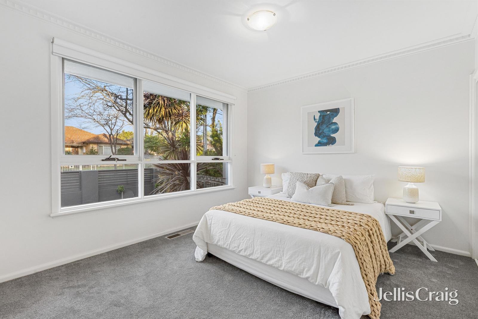 44 Barter Crescent, Forest Hill image 6