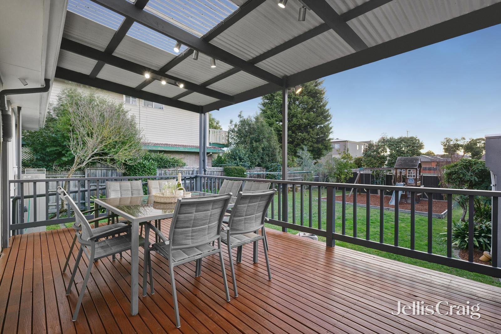 44 Barter Crescent, Forest Hill image 9
