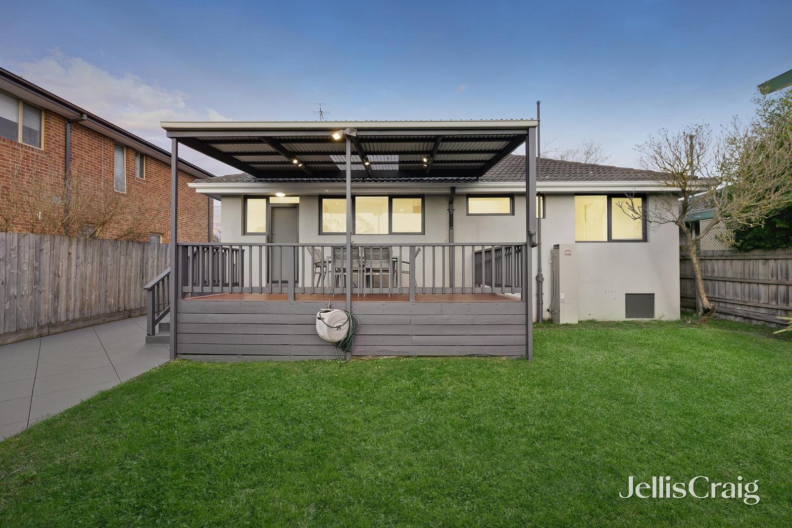 44 Barter Crescent, Forest Hill image 10