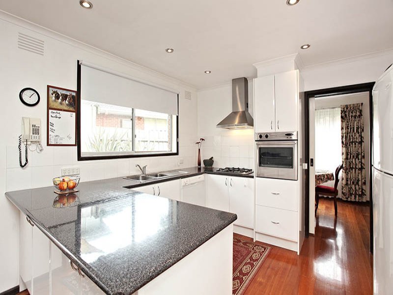 44 Berkley Road, Ringwood image 3